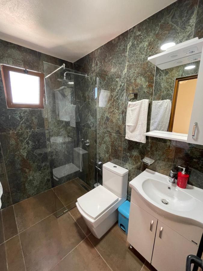 Marea Hotel Ksamil Ngoại thất bức ảnh